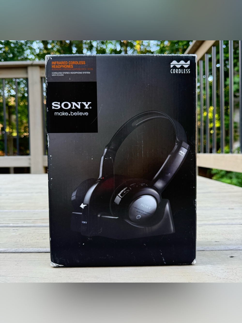 NIB Sony MDR-IF240RK Wireless Headphone System - Picture 2 of 10